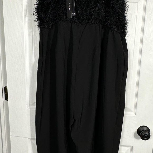 Gorgeous black Eloquii jumpsuit, wide leg, fun textured fringe at top, size 20 - Picture 6 of 15